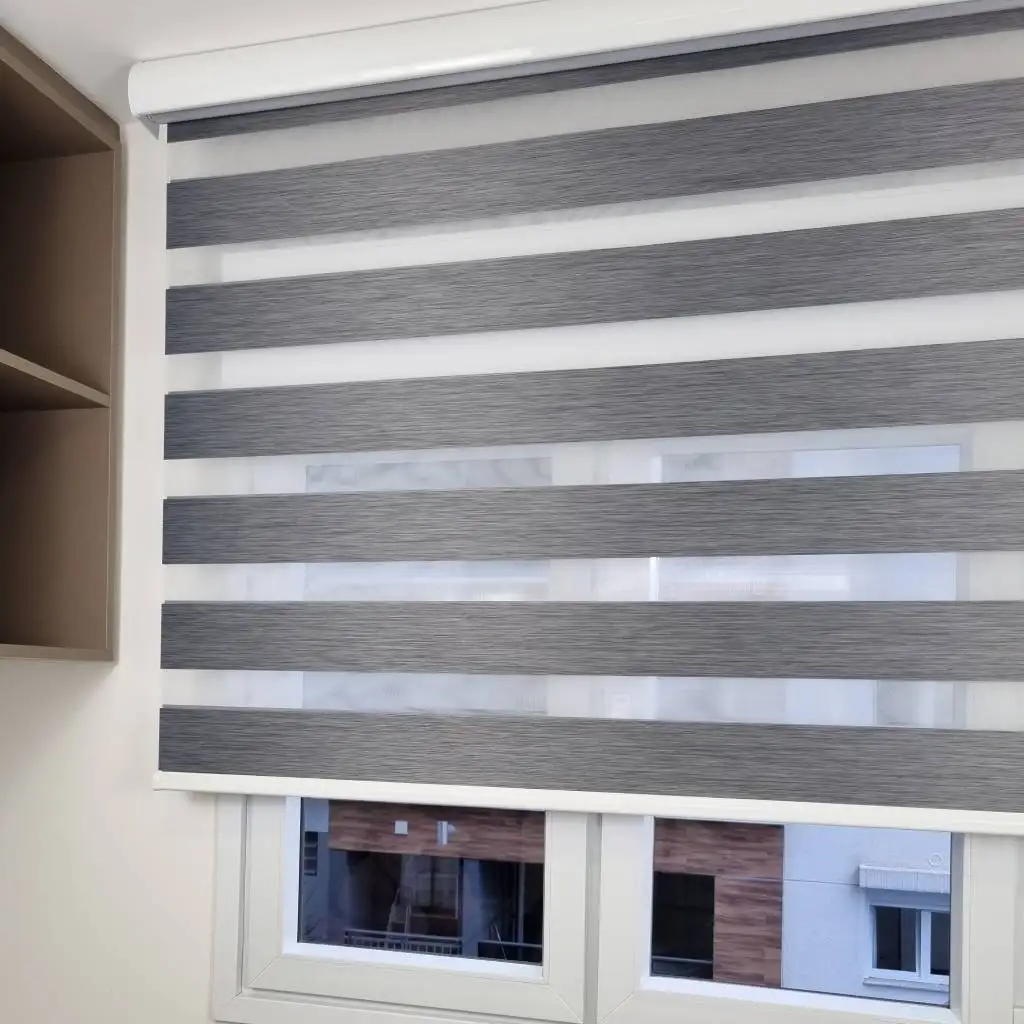 Double Vision Soft Semi-Blackout Grafite