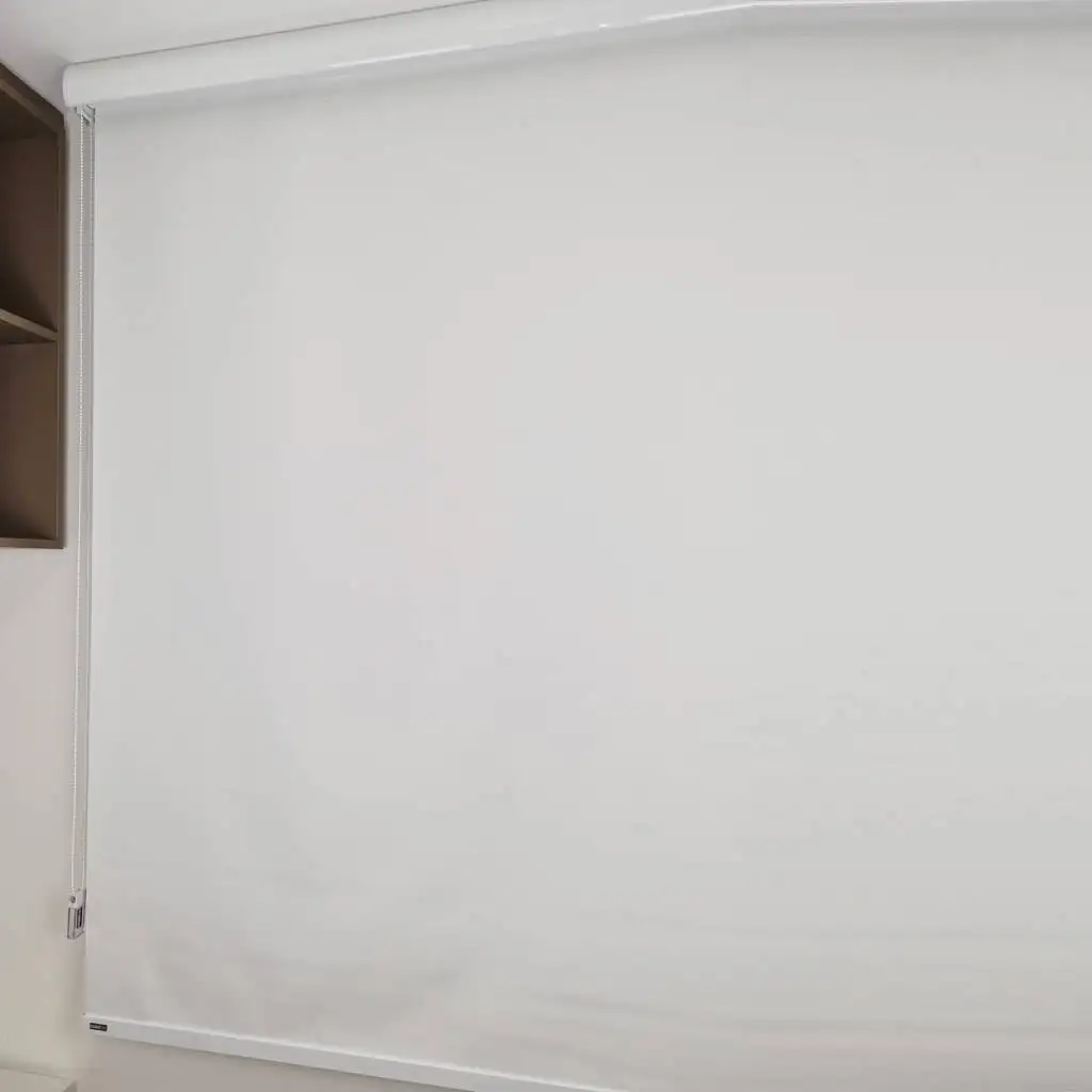 Persiana Rolô Blackout Líbia Branca