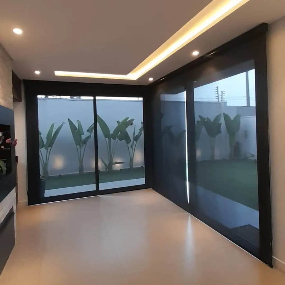 Persiana Rolô Tela Solar 5% Preto