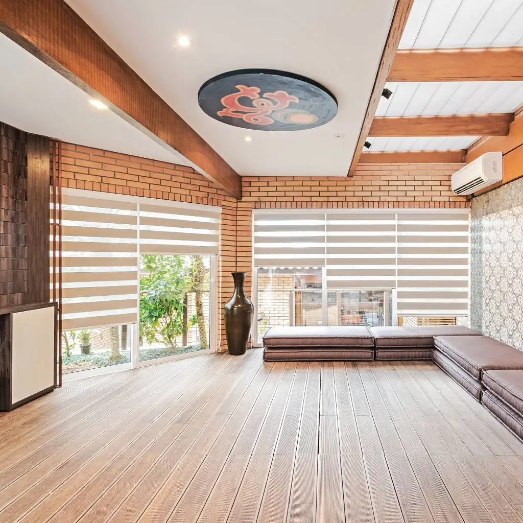 Double Vision Soft Semi-Blackout Branca