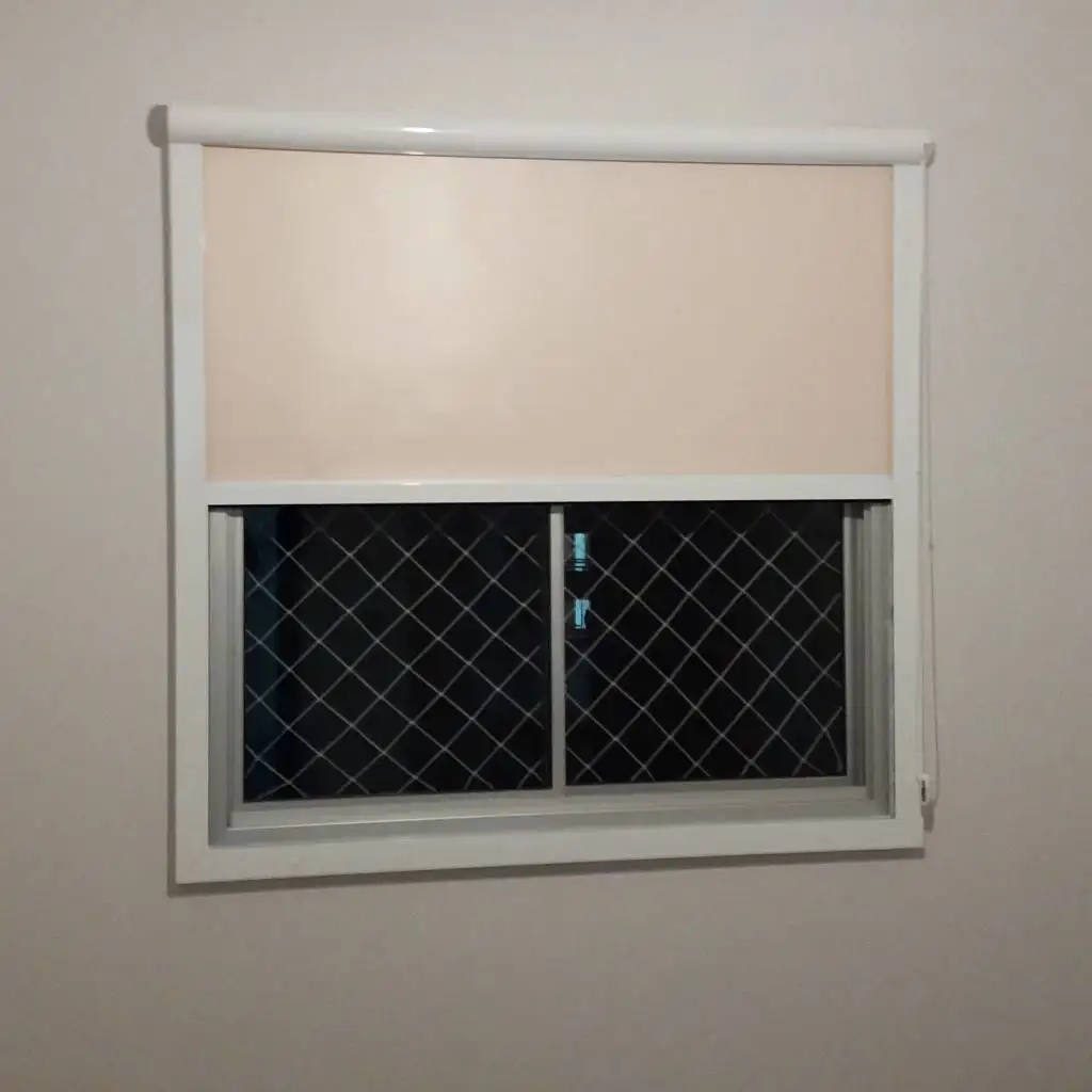 Persiana Rolô Vedação Total Líbia Creme