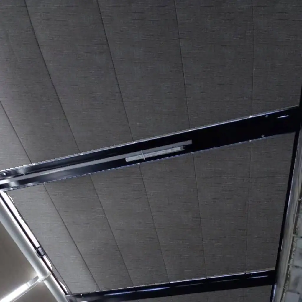 Sky Light Blackout Picasso Grafite