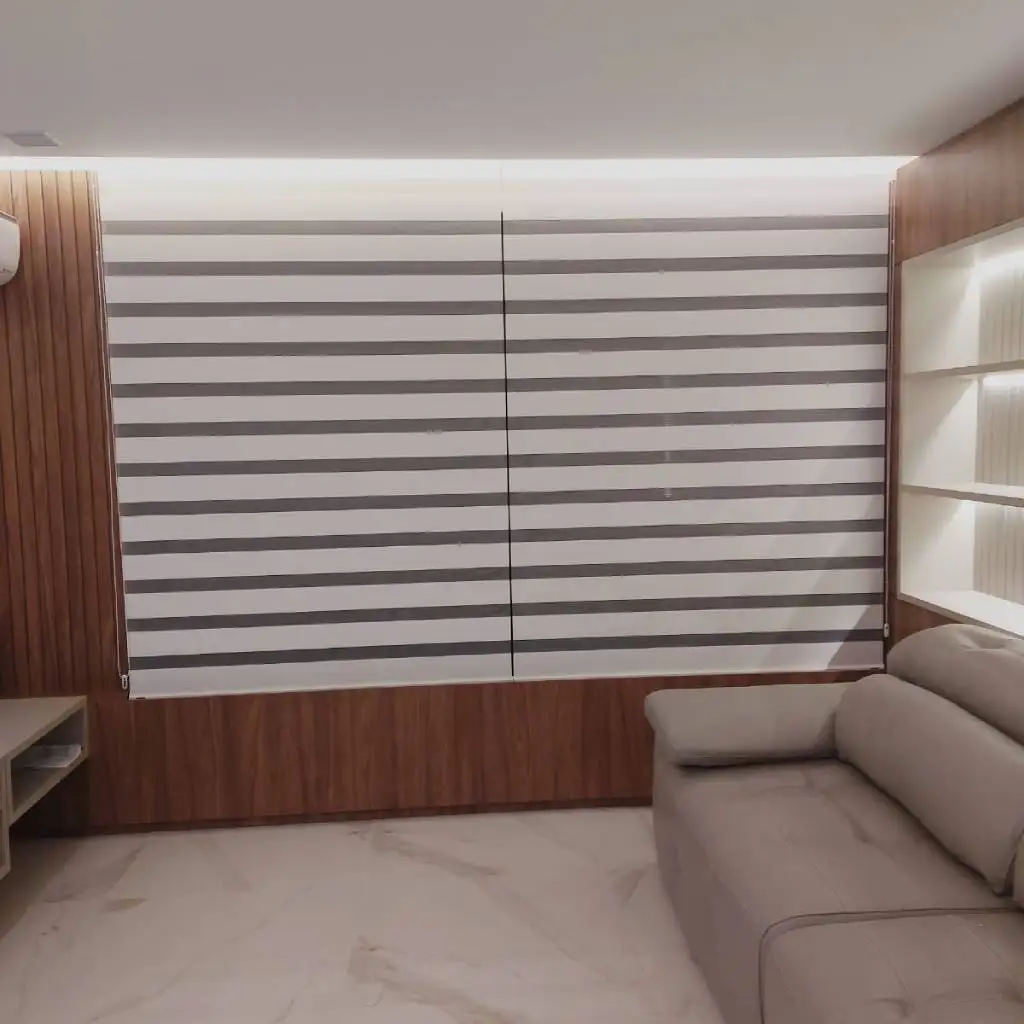 Double Vision Soft Semi-Blackout Branca