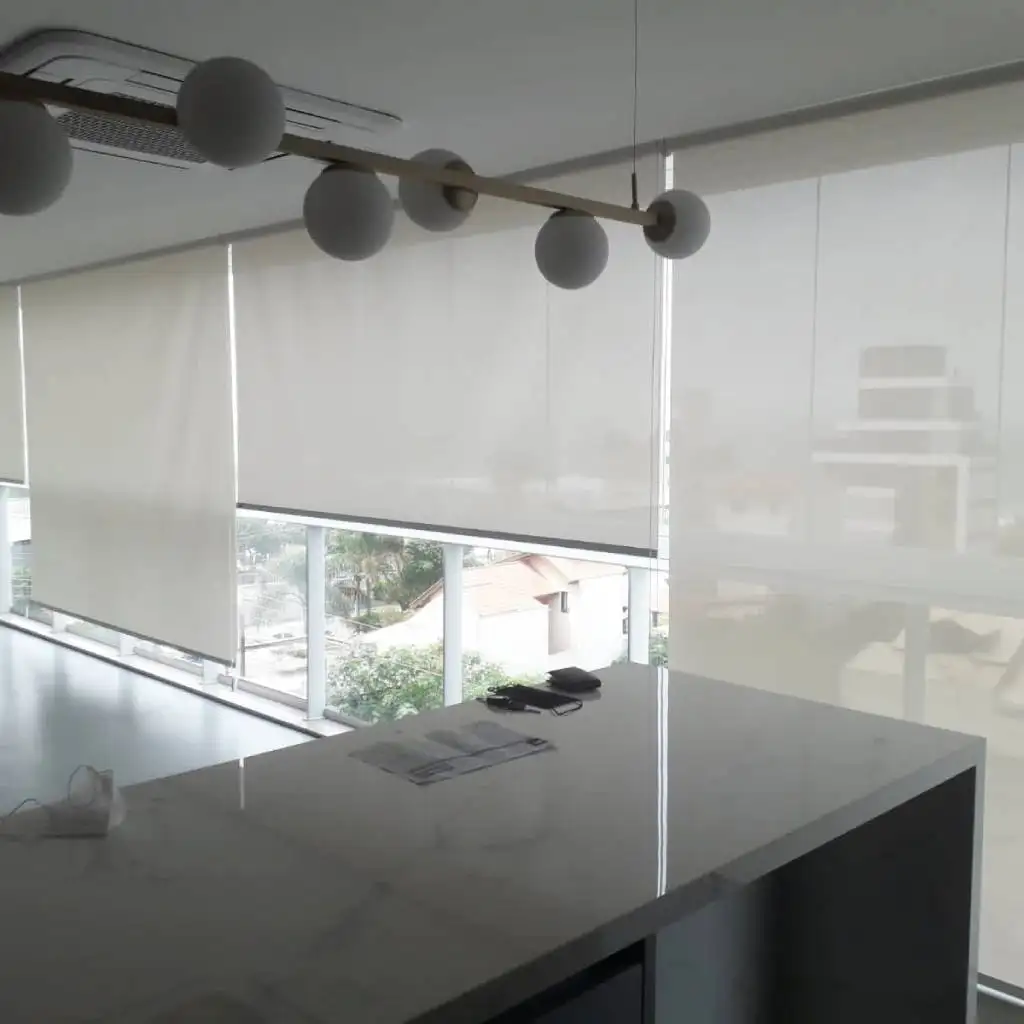 Persiana Rolô Tela Solar 3% Branca