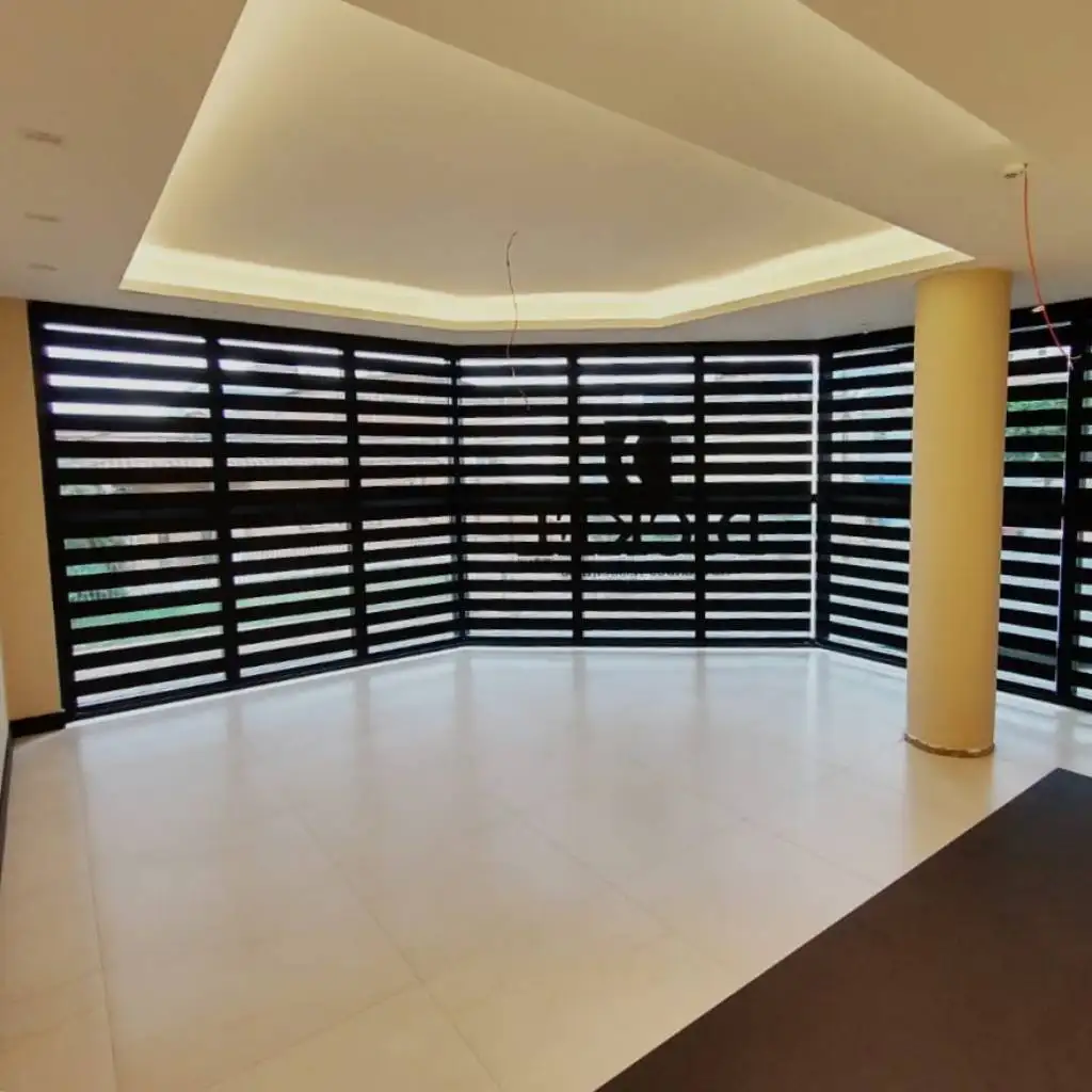 Double Vision Noronha Semi-Blackout Preto