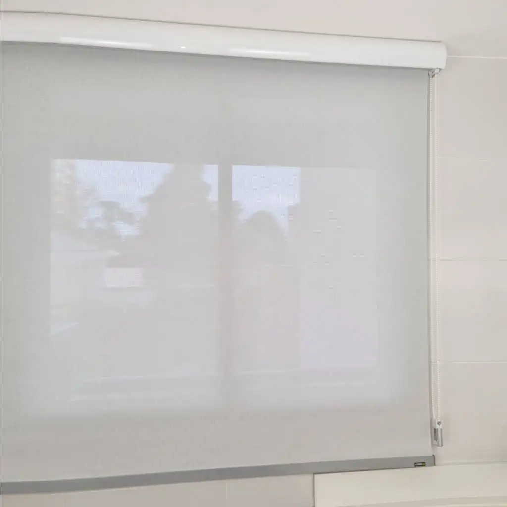 Persiana Rolô Tela Solar 1% Cinza